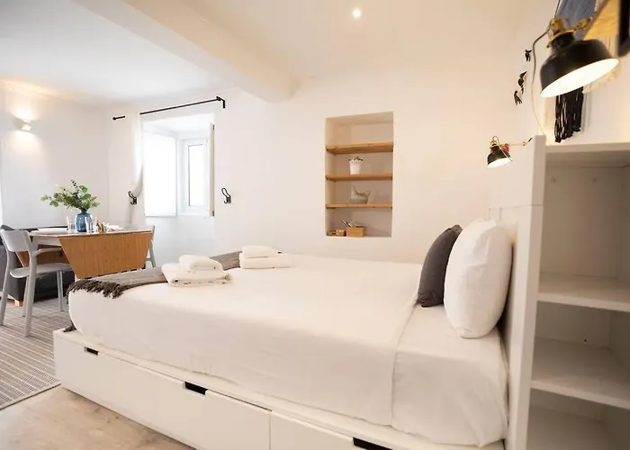 Bairro Alto Loft, Principe Real דירה ליסבון